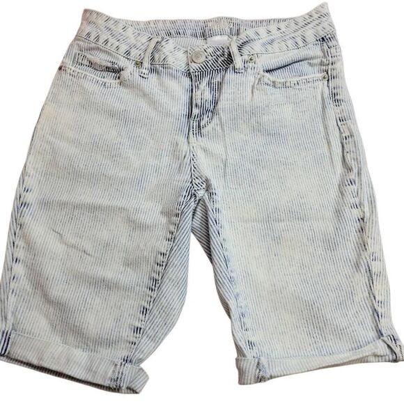 Time and Tru stripped Bermuda shorts 4 - Picture 1 of 3